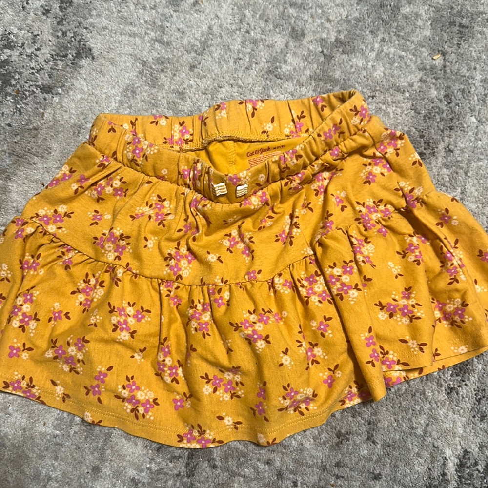 Hello with pink flowers skirt